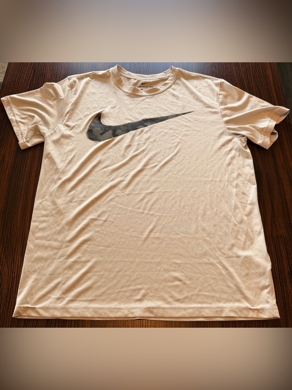 Nike Dri-FIT Shirt Mens Tan Beige Camo Swoosh Graphic Short Sleeve Tee Size L